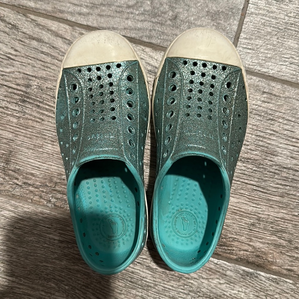 native jefferson bling glitter- blue